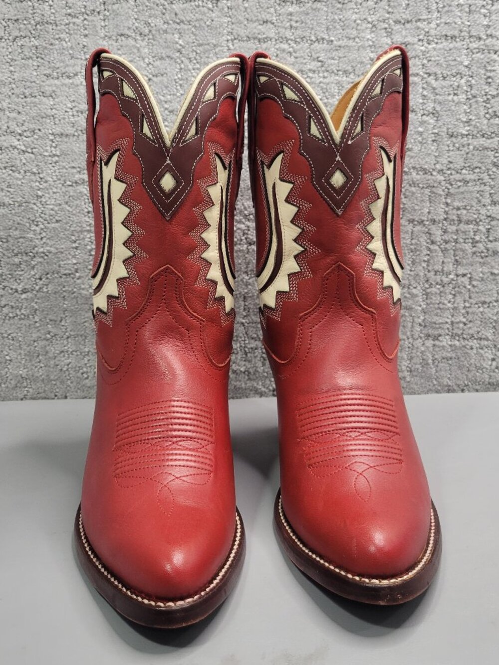 Tecovas the Jolene Women's Size US 7.5B Crimson Bine Cowhide Cowgirl Boots.